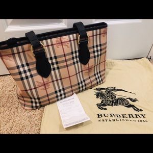 Burberry Authentic Haymarket Regent